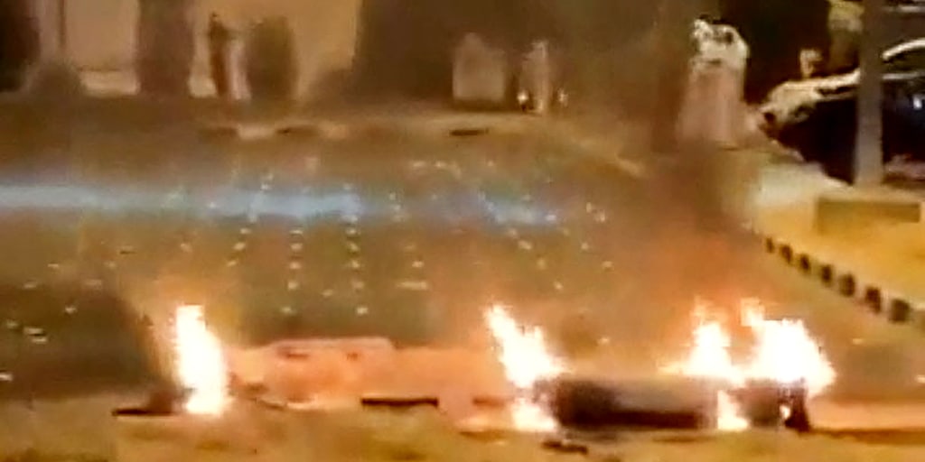 Iran attacks Kuwait, trades strikes U.S. in test to ceasefire