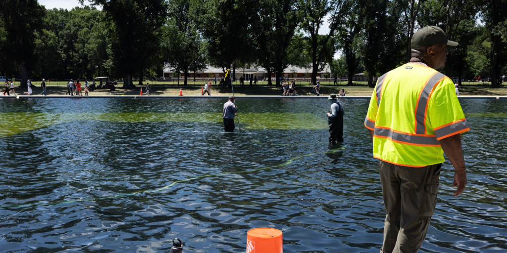 Trump blames vandals for Reflecting Pool problems and says it may need to be drained again