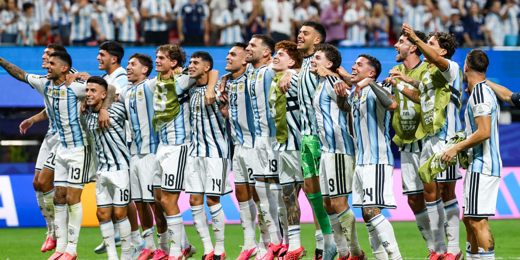 Lionel Messi leads Argentina to 3-2 comeback victory over Egypt and spot in World Cup quarterfinals