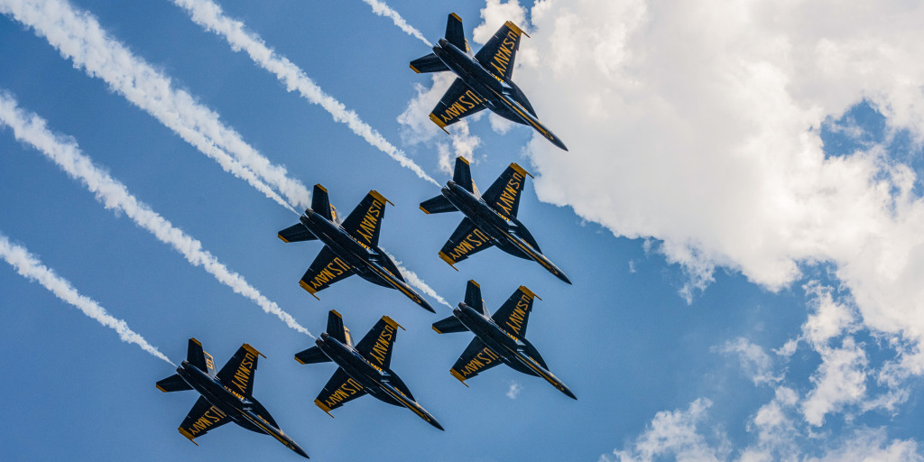 The Blue Angels are reviewing the “scary” low pattern a plane flew over the Florida Panhandle that sent chairs and umbrellas flying. <https://t.co/GuDJUw5g7e>
 
