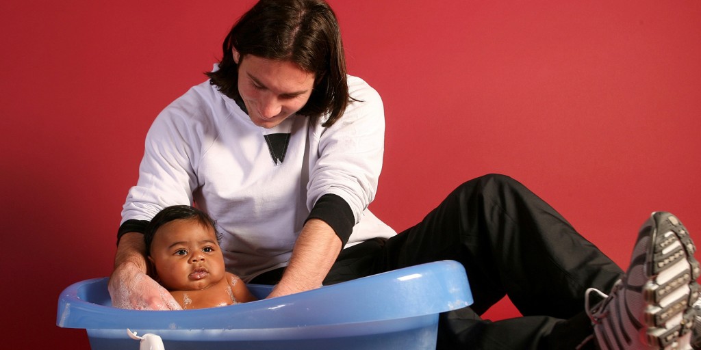 Two decades ago, a rising star and a newborn were paired together for a photo shoot. Now, they are battling for the World Cup. <https://t.co/9Dqcmcnf40>
 [↧](ht