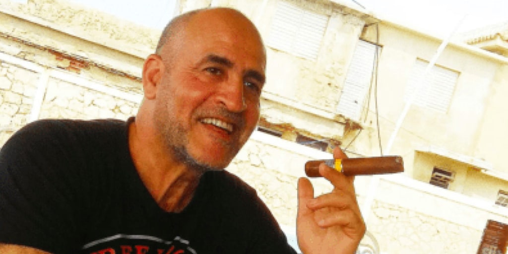 Daniel Siad, a modeling scout with ties to the late convicted sex offender Jeffrey Epstein, has been found dead at his home outside Paris, prosecutors say. <htt