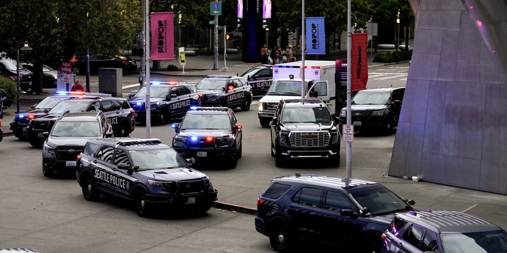 UPDATE: Three people were killed and four others were injured in Seattle in what police believe was a shootout between a pair of gunmen. One suspect was taken i
