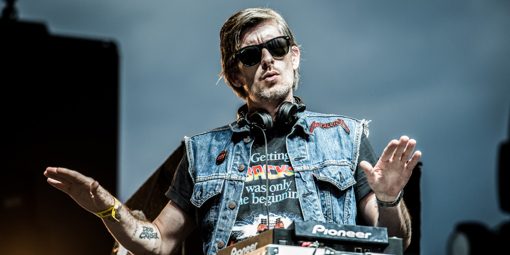 Kavinsky, the French electro-pop composer whose haunting track “Nightcall” set the musical tone for the movie “Drive” starring Ryan Gosling, has died at 50. <ht