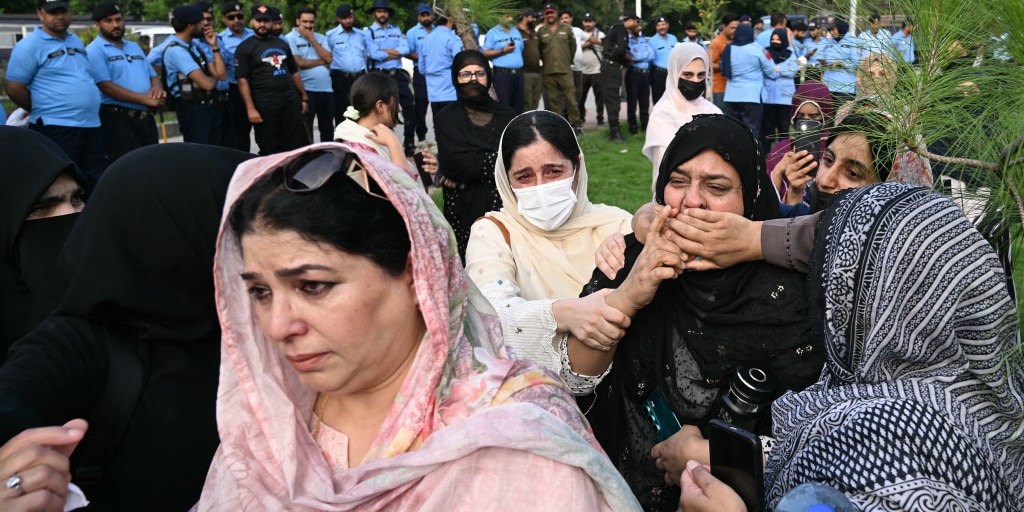 Pakistan’s government issues new guidelines for foreign media organizations operating in the country, formalizing reporting requirements for journalists working