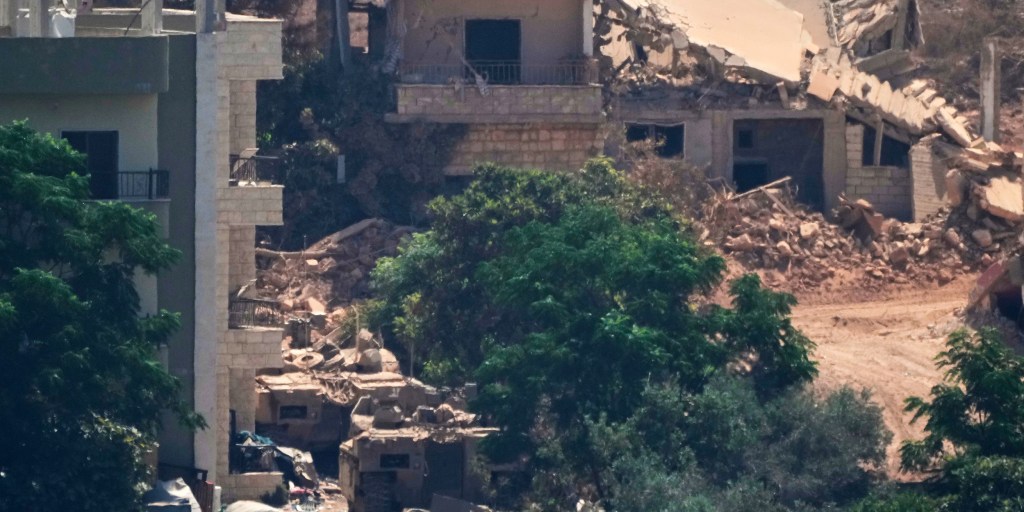 2 soldiers killed in Lebanon in the first Israeli deaths since June truce with Hezbollah