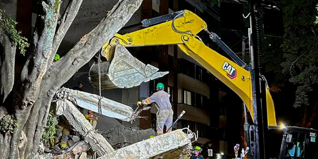 Earthquake survivors are joining search and rescue efforts a day after a 7.4-magnitude quake shook western Colombia, killing at least 169 people and injuring hu
