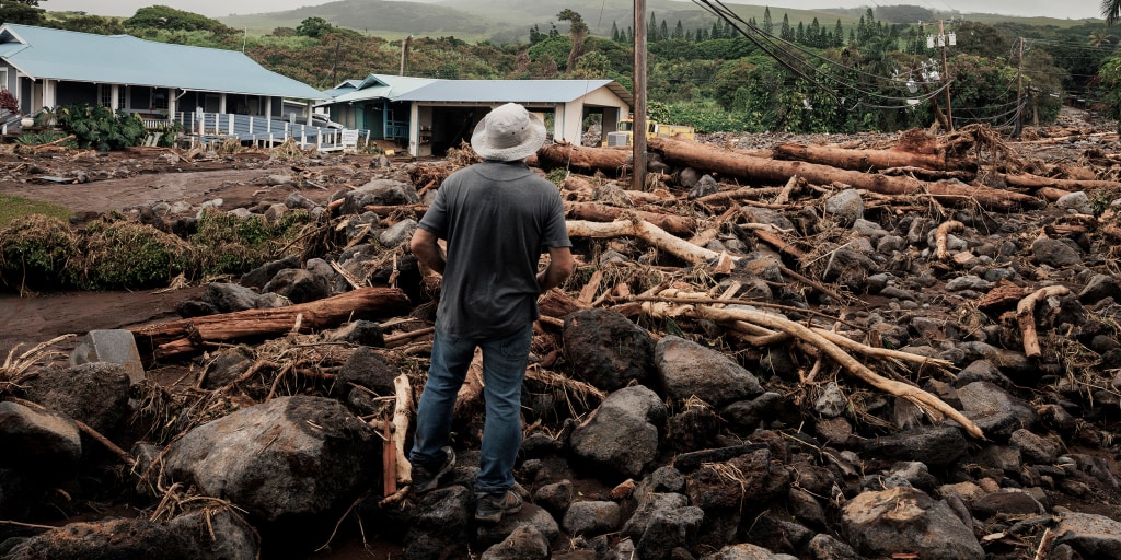 1 death linked to Tropical Storm Lala as more than 100,000 remain without power in Hawaii