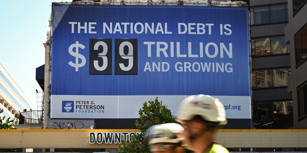 BREAKING: U.S. debt crosses $40 trillion threshold for the first time, doubling in less than a decade after borrowing by Trump and Biden. <https://t.co/ZJixTzwK