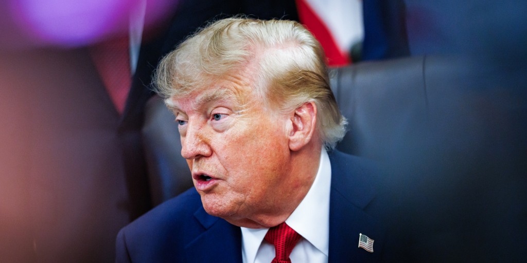 https://media-cldnry.s-nbcnews.com/image/upload/t_nbcnews-fp-1024-512,f_auto,q_auto:best/rockcms/2026-09/260918-president-trump-vsb-2304-97bace.jpg