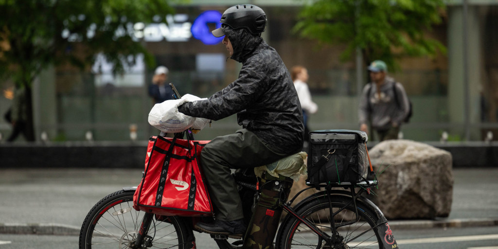 https://media-cldnry.s-nbcnews.com/image/upload/t_nbcnews-fp-1024-512,f_auto,q_auto:best/rockcms/2026-09/260922-doordash-mn-0850-a8f40a.jpg