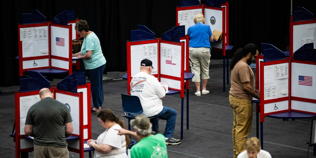 After having suffered massive voter registration losses in the wake of the last presidential election, Democrats have stemmed the bleeding in several key states heading into this year’s midterms, according to an NBC News Decision Desk analysis.