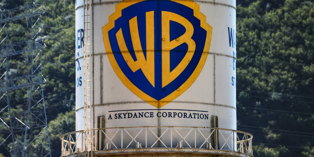 On Tuesday, as some employees at Warner Bros. logged on to their laptops, they were met by a logo that signaled a changing of the guard. SKYDANCE, written in all caps, underlined.