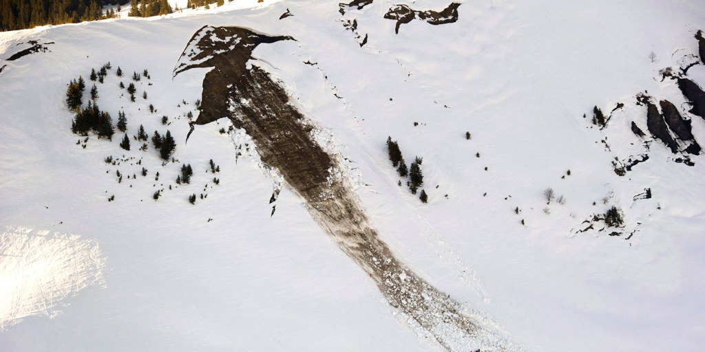 117282-pb-120229-avalanche-jb-