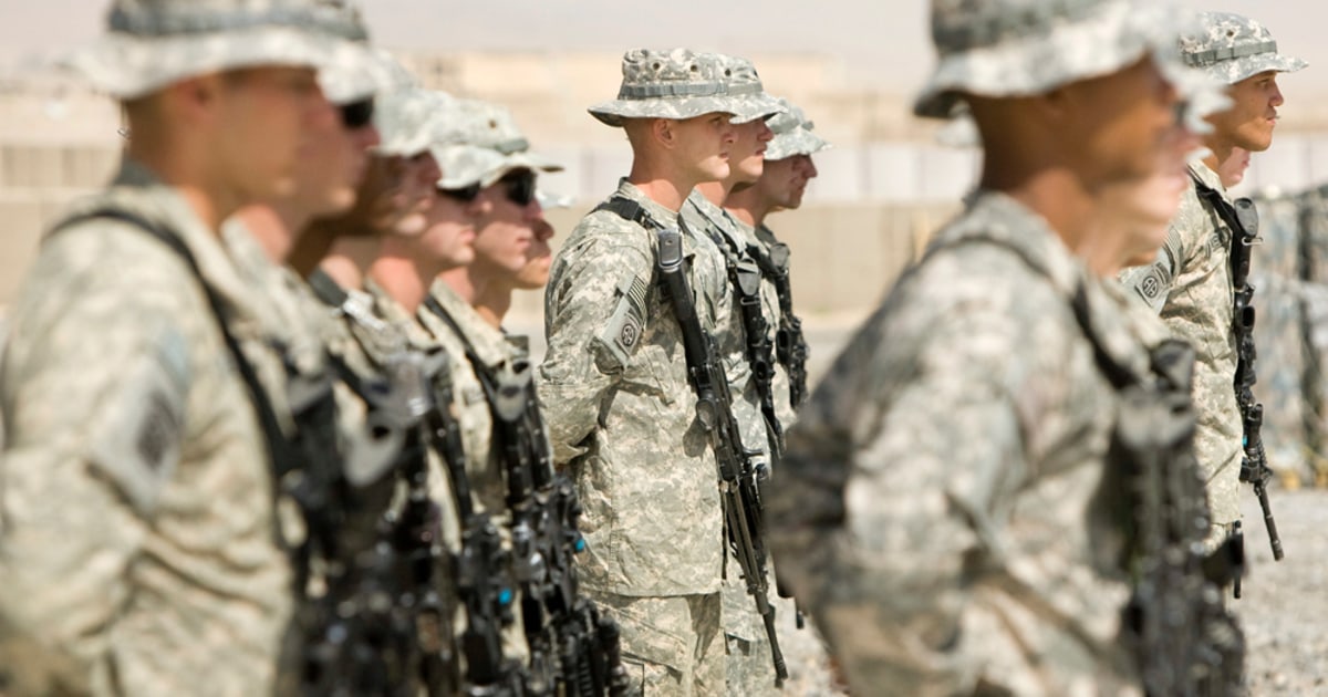 Pentagon urges decrease in spending on troops