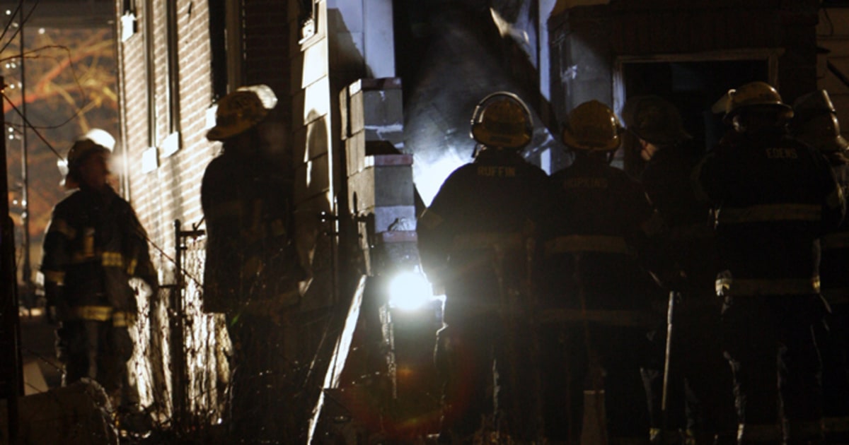 Philadelphia house fire kills 4 adults, 3 kids