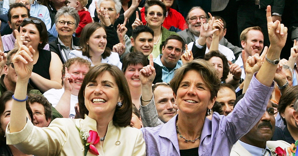 5 years on, gay marriage debate fades in Mass. pic