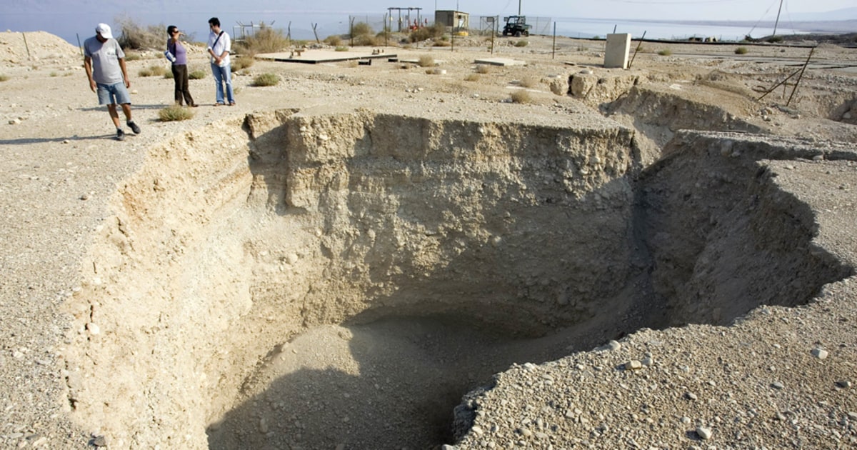 陥没孔/Sinkhole LEA s-l400.jpg