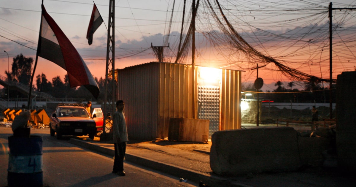 Iraq suffers hot summer amid power problems