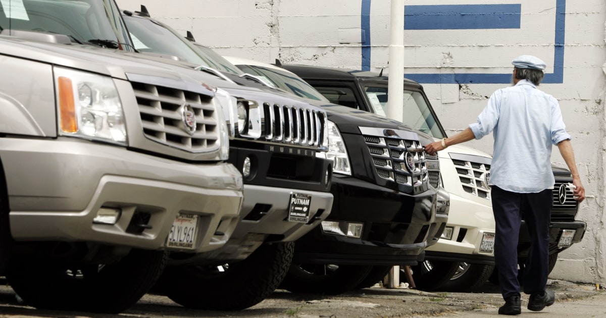 GM Hundreds of dealerships could be restored