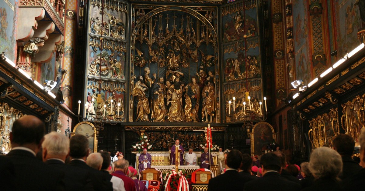 Poland Death Ritual Poland buries president, first lady