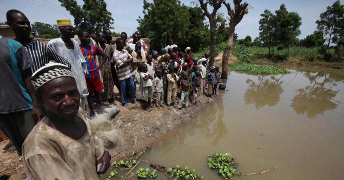 Flooding in Nigeria worsens food shortage