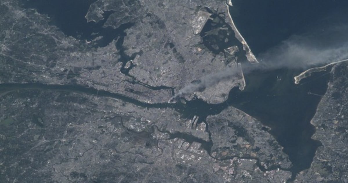 9.11の記録 On 9/11, astronaut looked down on horrific scene