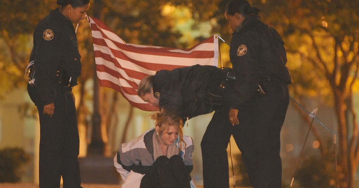 Five arrested in Atlanta as police crackdown on Occupy protest site