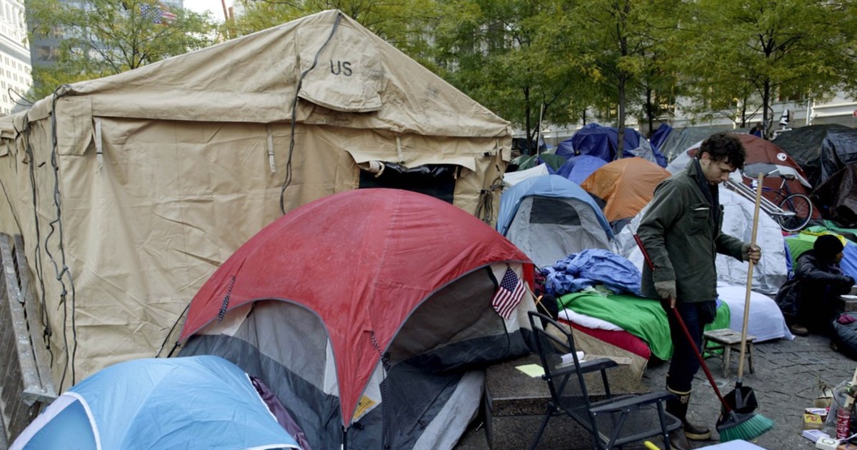 Militarystyle tents rise at NYC Occupy camp