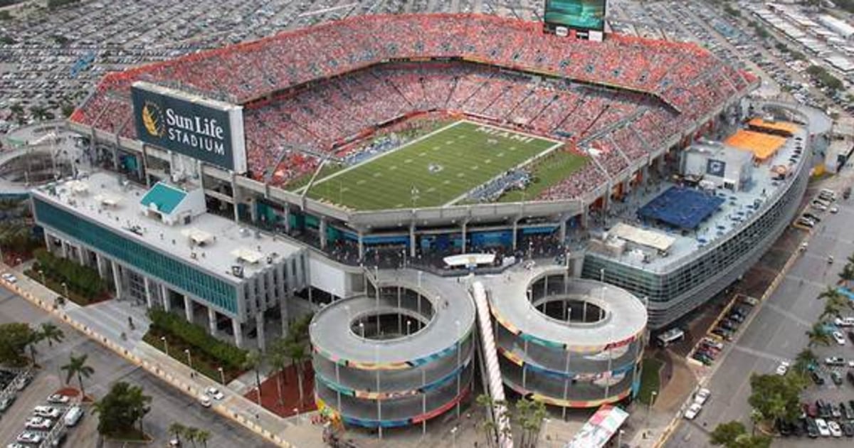 Dolphins provide a look at Sun Life Stadium's construction