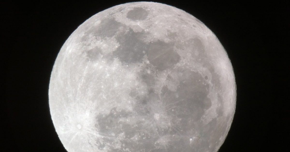 Full moon not only spectacle to observe in night sky