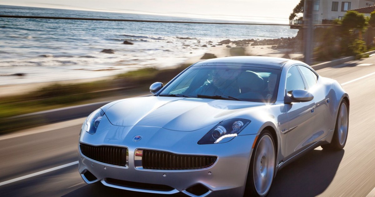 10 cool cars with great gas mileage