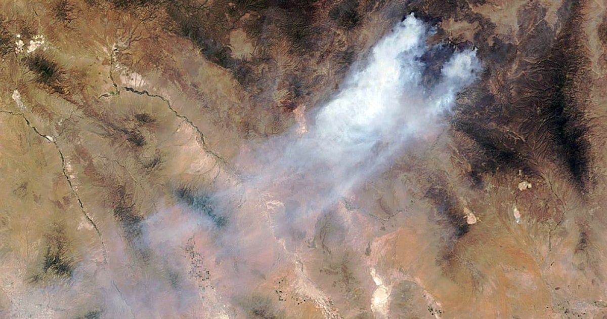 arizona-slammed-by-sweltering-temps-smoky-haze