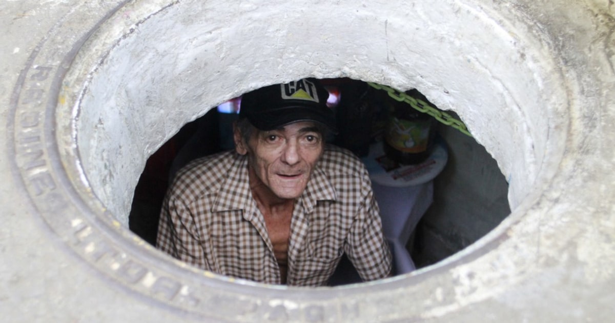 Sewer man ‘I live better than the president’