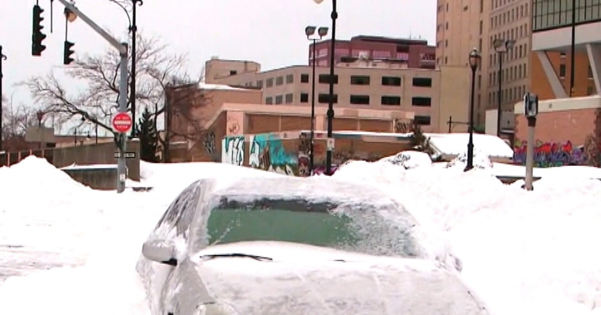 Connecticut digs out after storm
