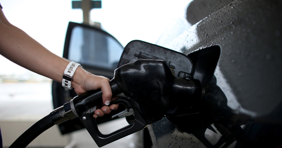 You Asked Oil Is Down, But Why Are Gas Prices Dropping so Slowly?