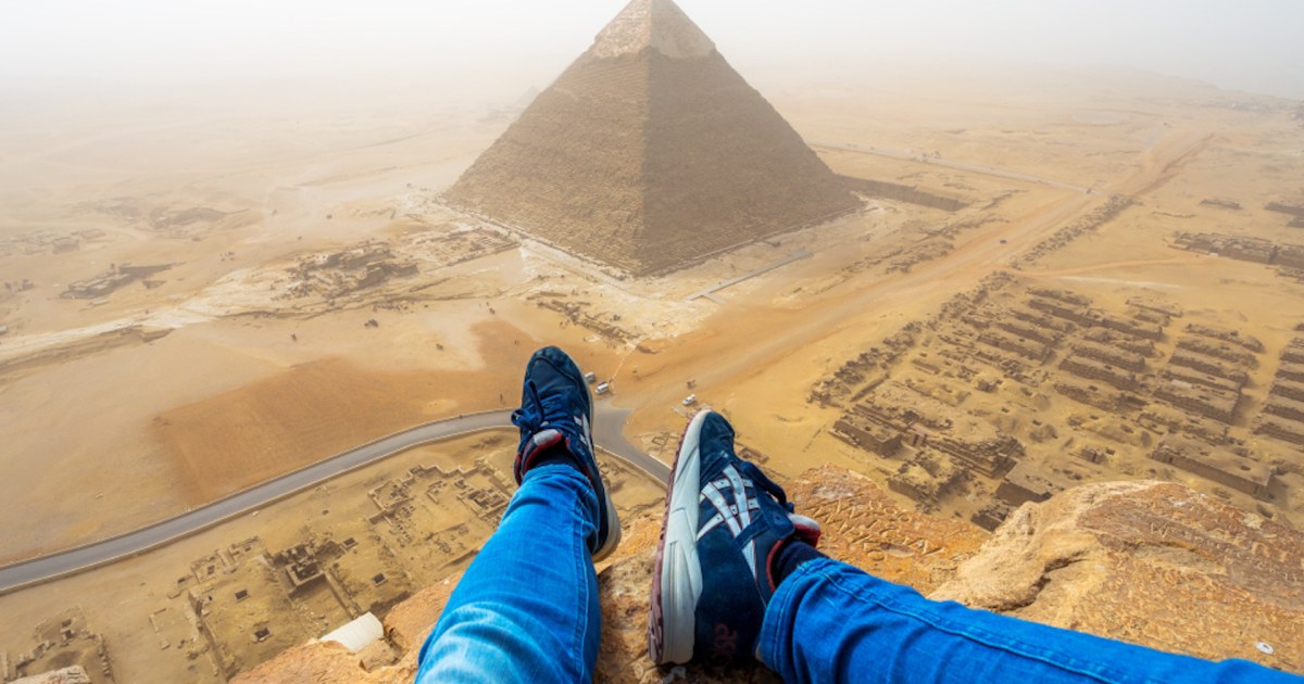 Teen Films His Illegal Climb Up the Great Pyramid