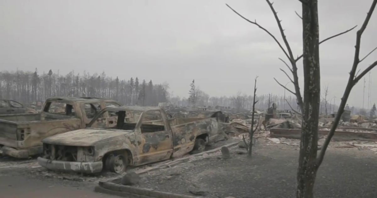 Firefighters Making Gains on Wildfire That Led to Evacuation of City