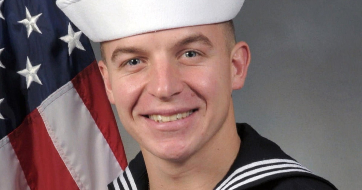 Lebron james best sale trainer navy seal
