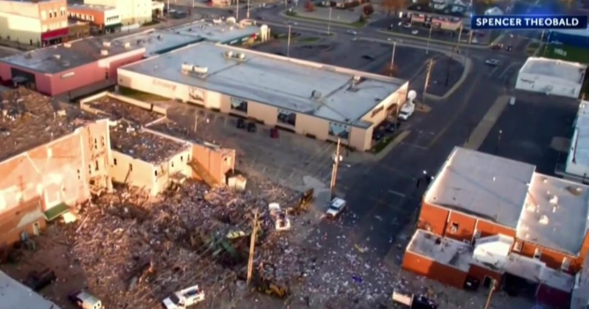 Video Shows Deadly Gas Explosion In Illinois Town   2016 11 17T23 37 14 766Z  1280x720 