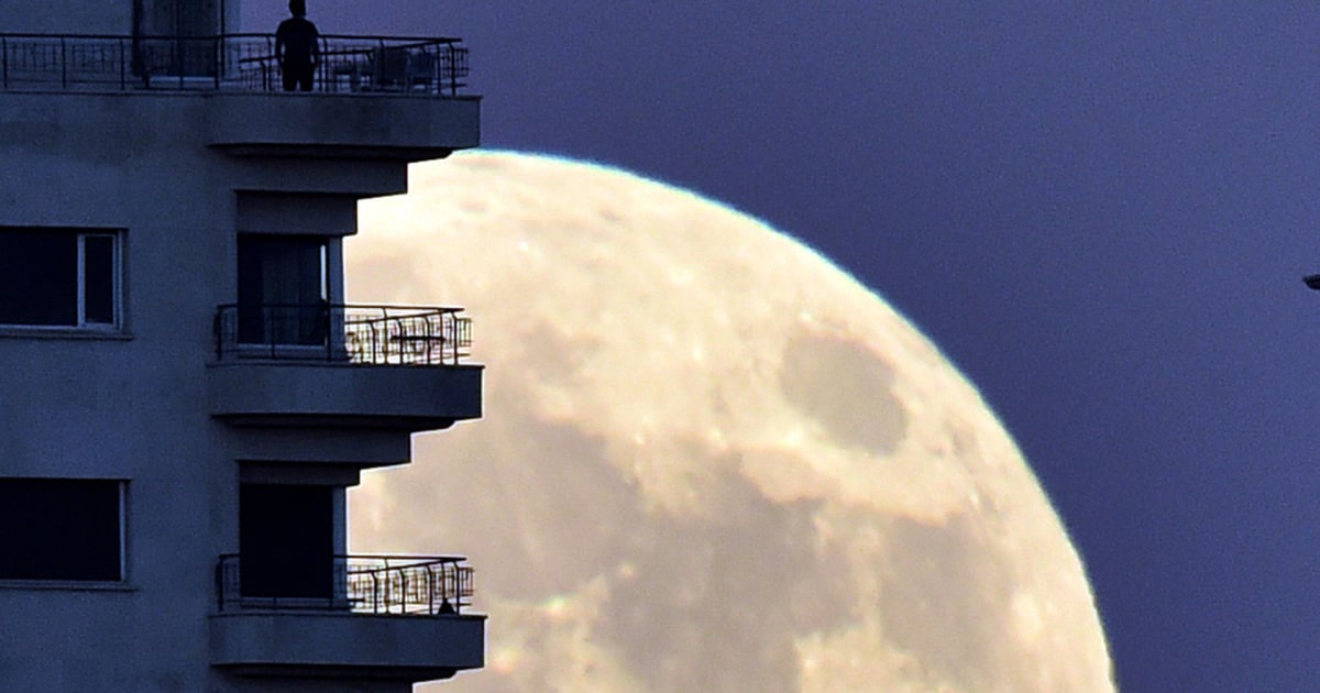 Why is Tonight Supermoon so Super?