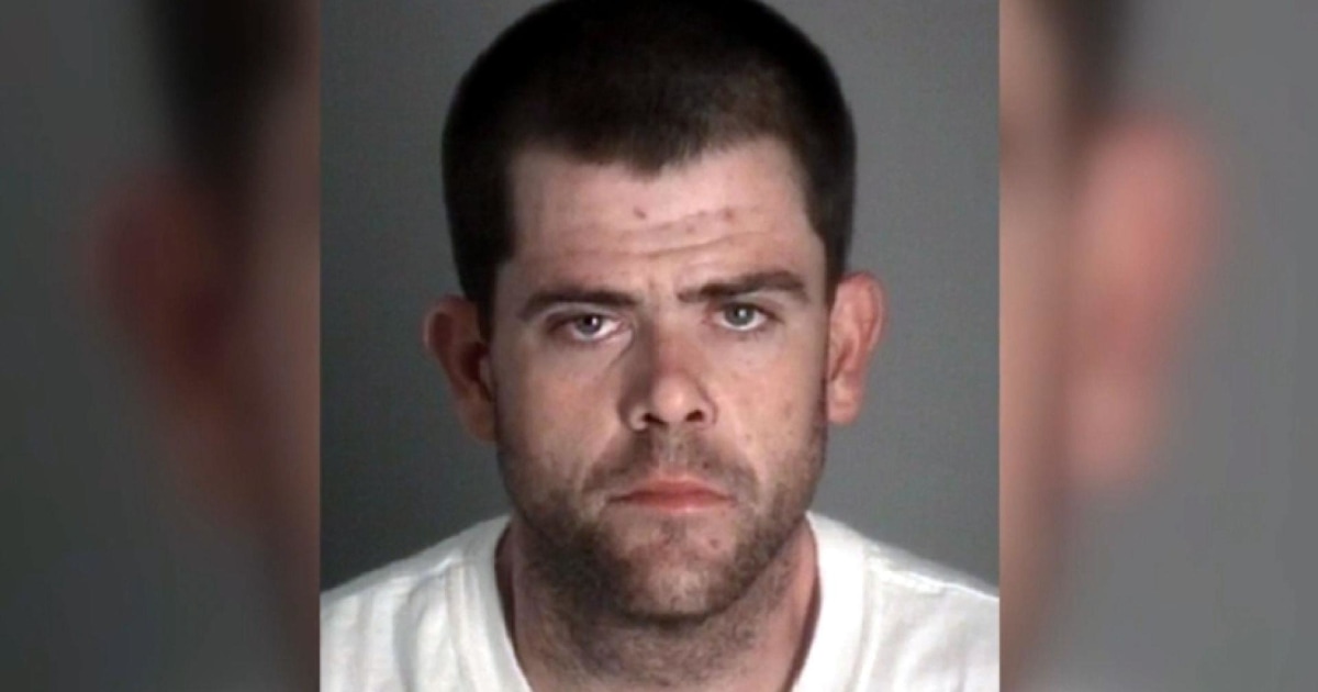 Customer Shoots Convenience Store Robber Customer Shoots Convenience Store Robber