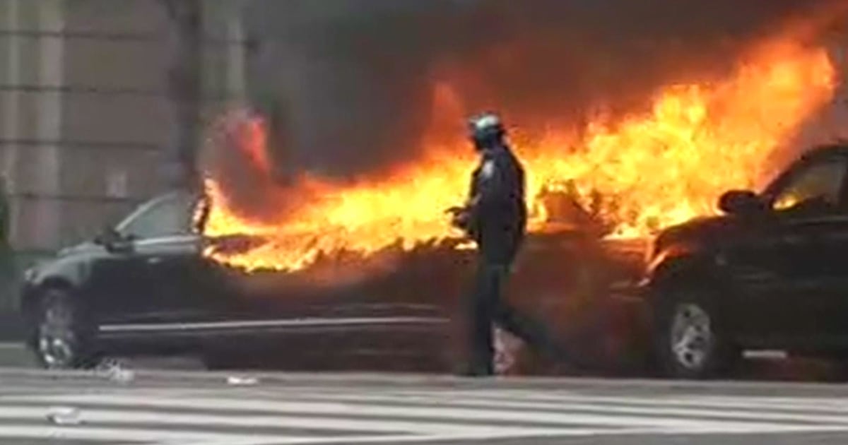 Limo Catches Fire Near Anti-Trump Protesters In D.C.