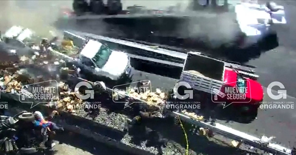 Heartbreaking Footage Xochimilco Truck Crash 17 Injured See The Video - 3qyq2i1