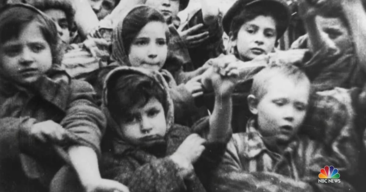 72 Years Later, A Reunion for Three Survivors Seen in Iconic Holocaust Image