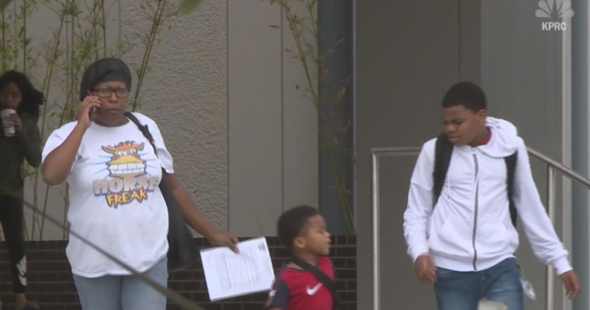 Houston school launches dress code for parents