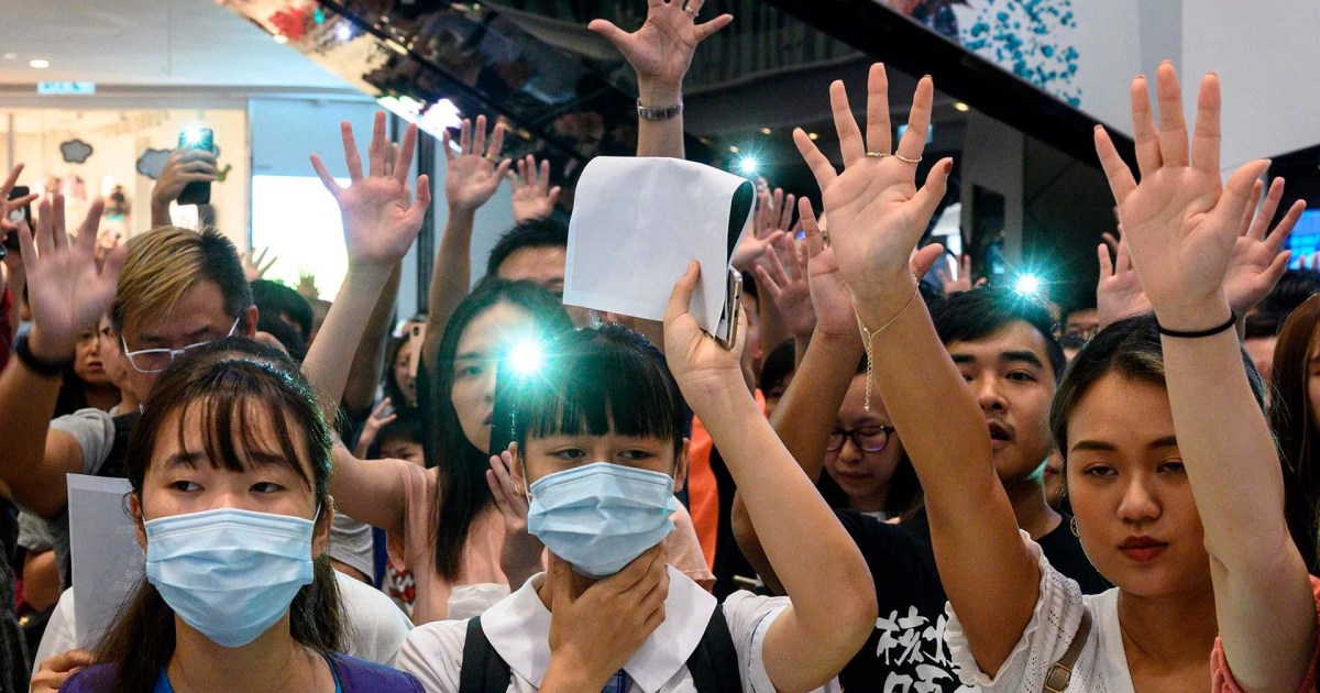 Thousands sing ‘Glory to Hong Kong’ protest anthem at shopping mall