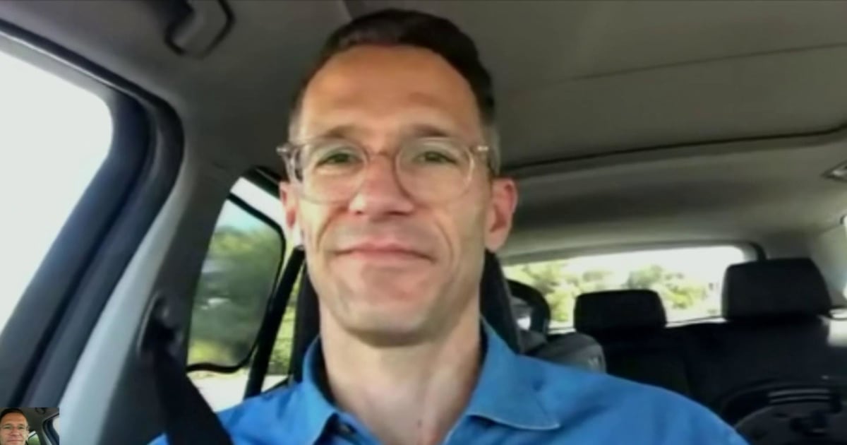 Caught on video: Tesla driver falls asleep at the wheel