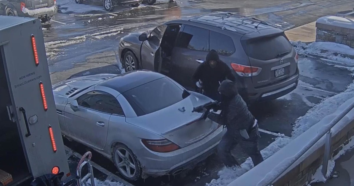 Armed robbery of Brinks truck caught on camera