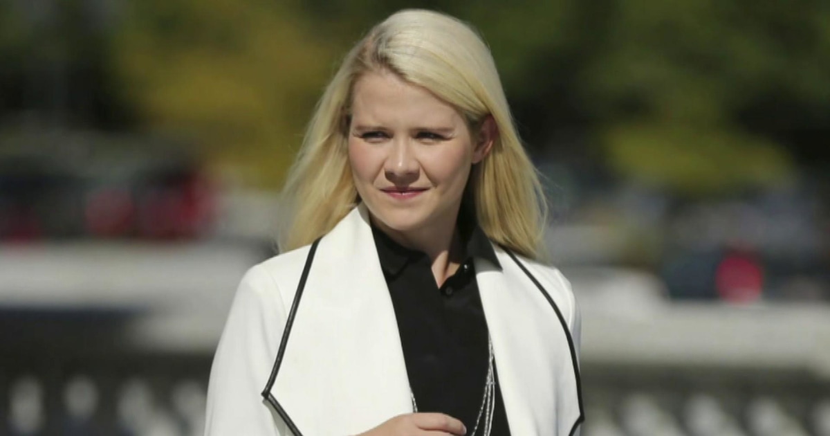 Elizabeth Smart says she was sexually assaulted on an airplane